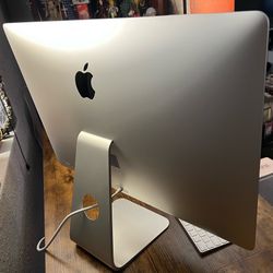 iMac Retina 5k  27” like new