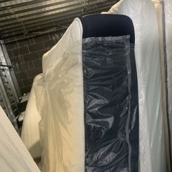 Queen Size Big Fig Mattress- Very Very Good Deal !