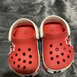 Minnie Mouse Crocs