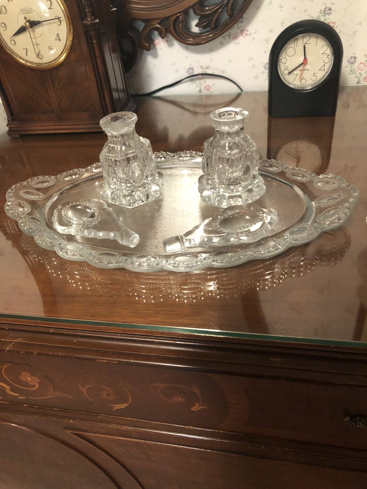 Antique Vanity Set 