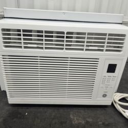 NICE 6000 BTU AIR CONDITIONER AC WITH REMOTE