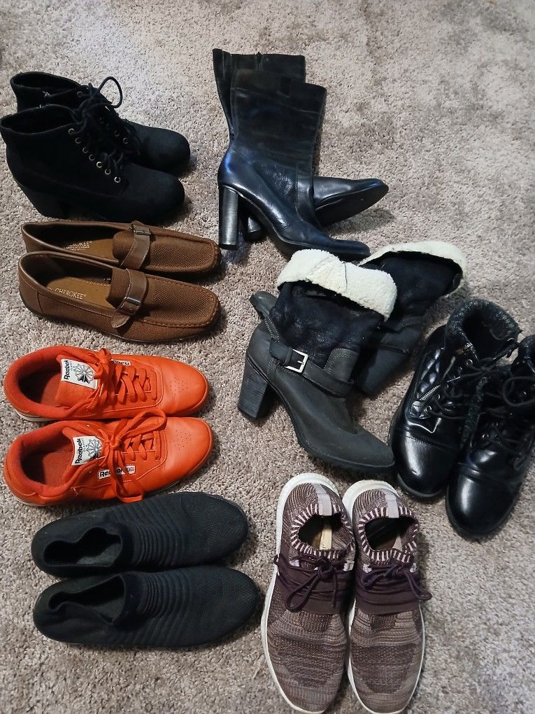 Boots, Sneakers 9 1/2 And 10's Size