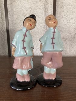 Vintage Walter Wilson Ceramics Chinese. couple