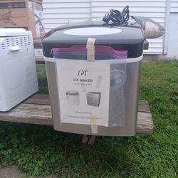 Counter Top Ice Maker