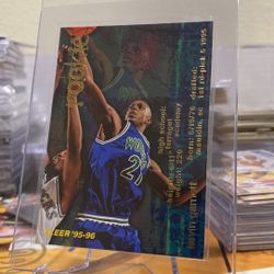 Kevin Garnett Rookie Cards