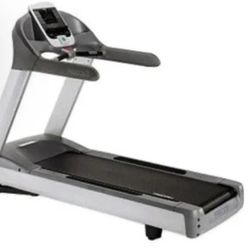 Precor 956i - Commercial Treadmill - Gym Equipment