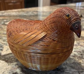 Vintage Shanghai Wicker Rattan Bird Basket , Quail Bird