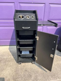 Station For Hair Styling