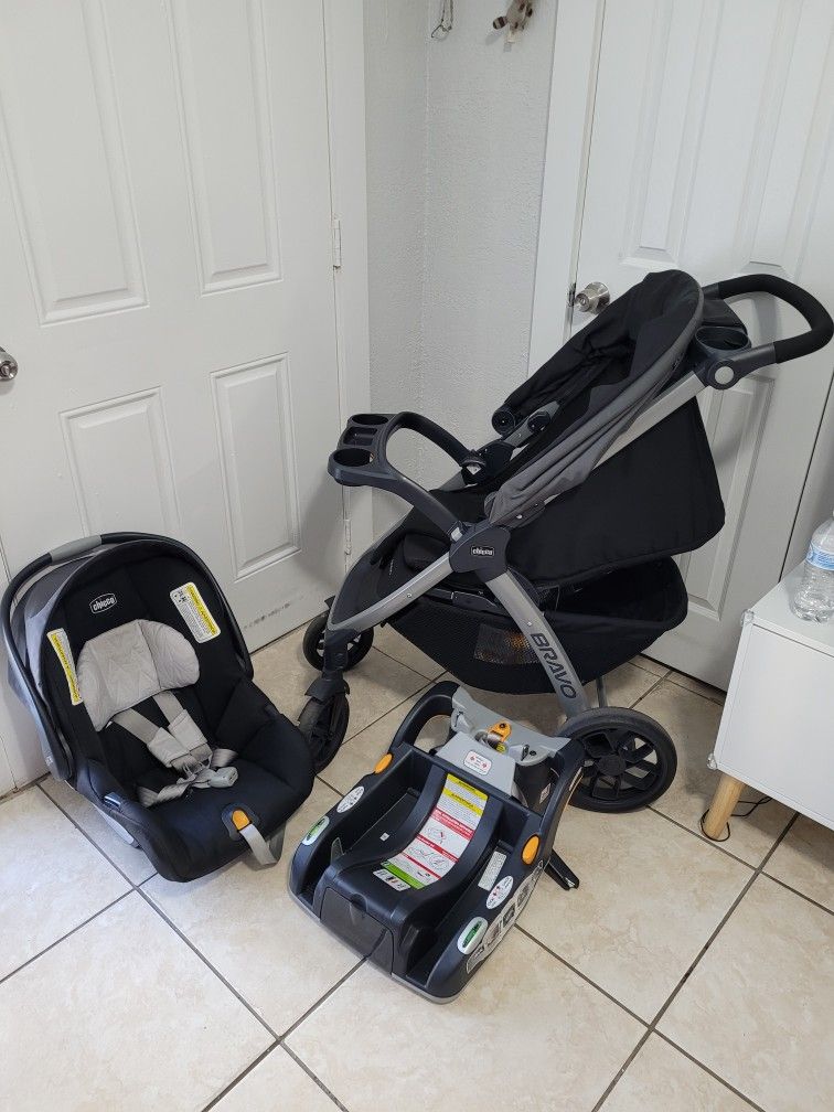 Chicco Bravo 3-in-1 Trio Travel System, Quick-Fold Stroller with KeyFit 30 Infant Car Seat and base | Camden/Black