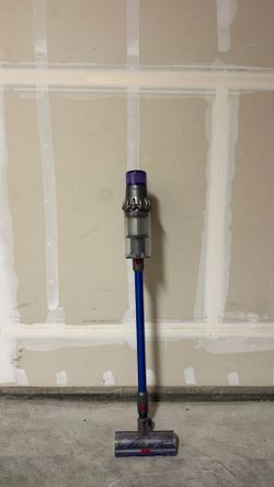 Dyson Vacuum (cordless)