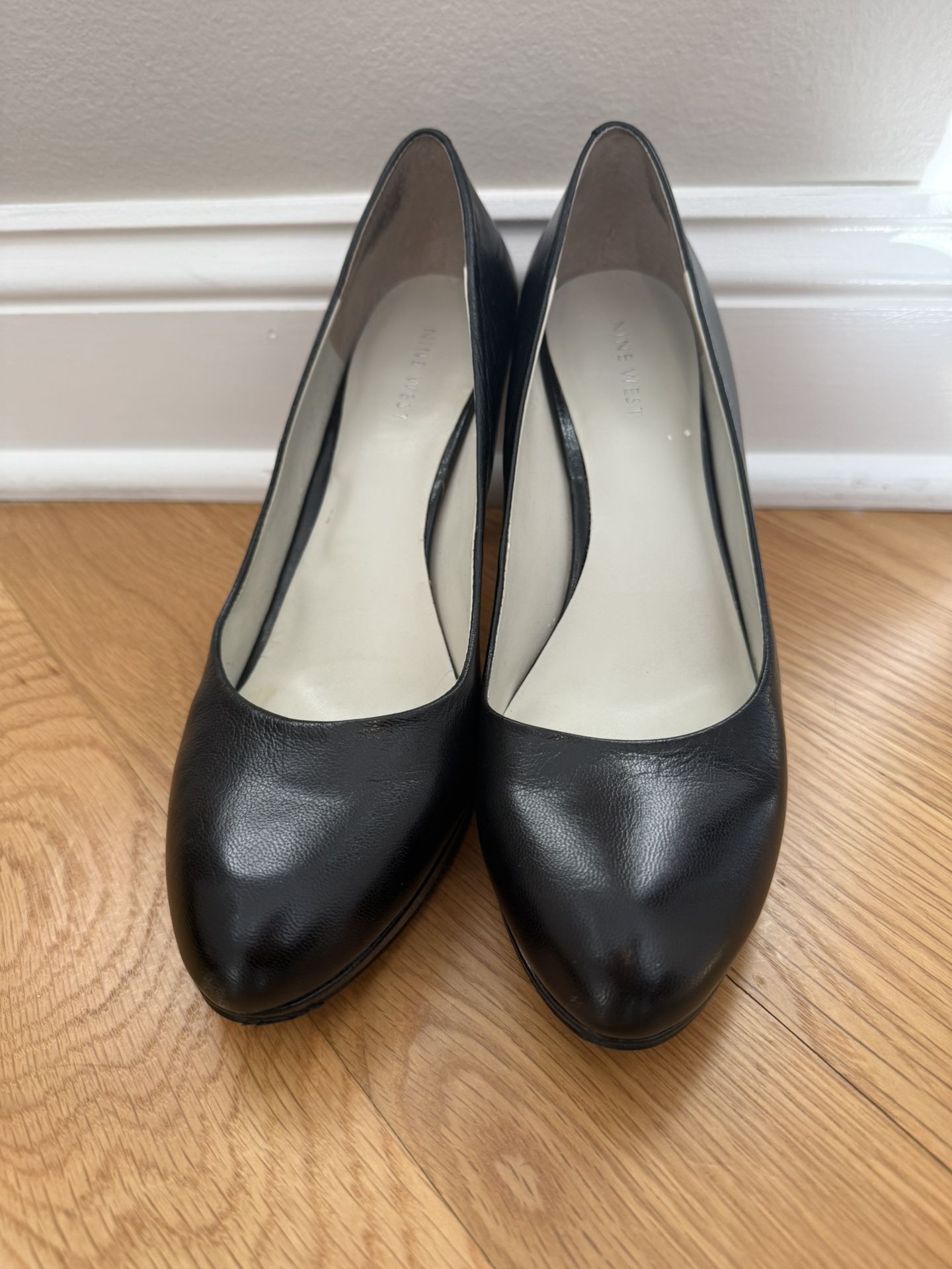 Nine West Black Pumps Women’s Size 8