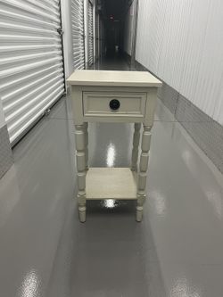 1 Drawer side table