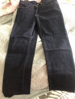 525 Levi’s Straight Leg