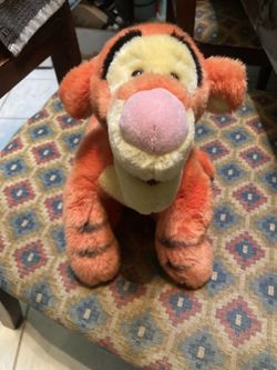 Authentic Disney Store Exclusive Original Tigger