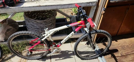 GT backwoods mtb