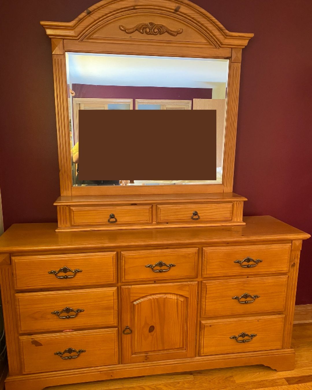 Light Wood 9 Drawer Dresser With Mirror