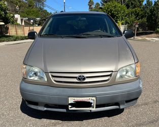 2002 Toyota Sienna