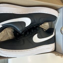 Mens Nike Shoes Size 9.5