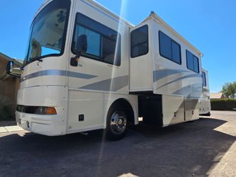 2001 fleetwood diesel pusher 35ft