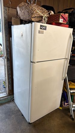 Frigidaire Fridge