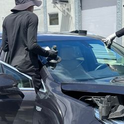 Windshield Replacement 