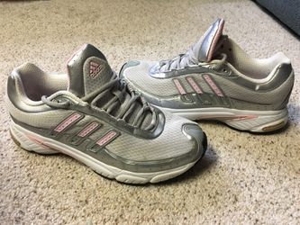 Women’s 9.5 Adidas