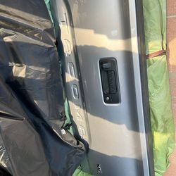 Toyota Tacoma Tailgate