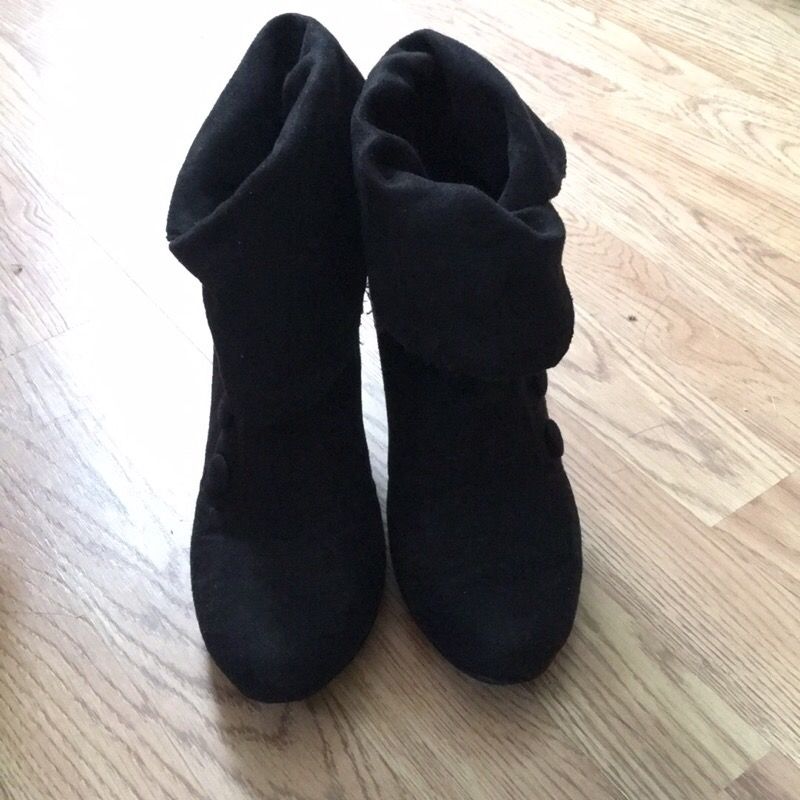 Black booties size 8