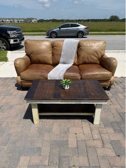 🛋️Real leather couch - Delivery available