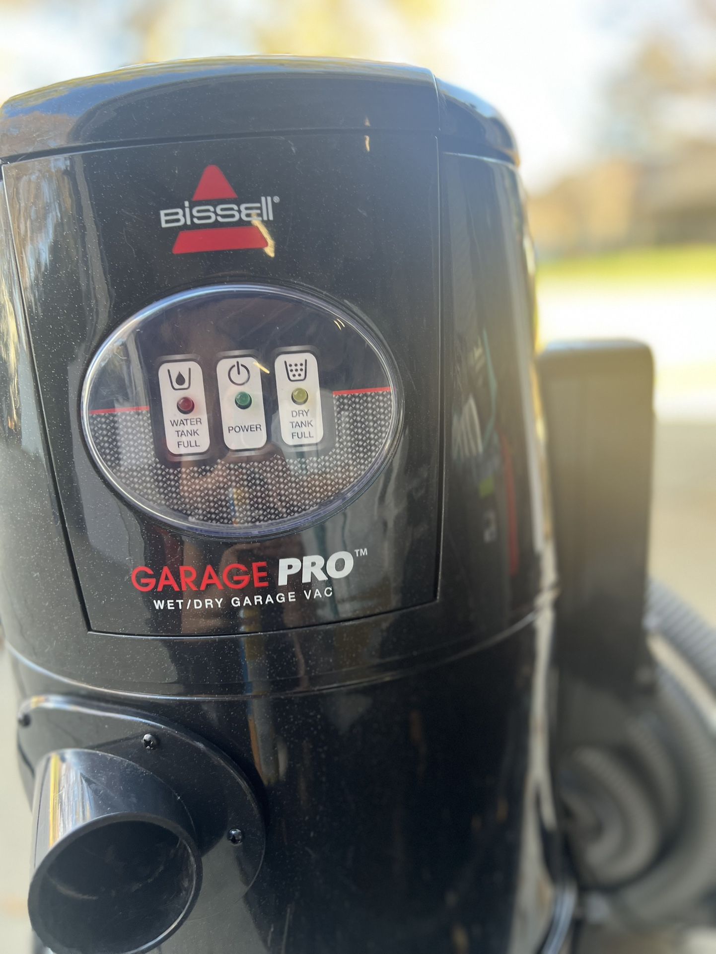 BISSELL Garage Pro® Wet/Dry Vacuum – Wall-Mounted System