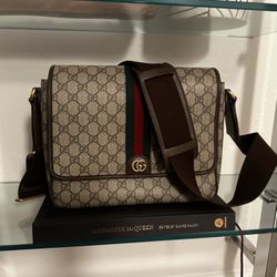 Gucci Messenger Bag 