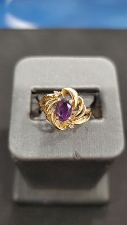 14KT YELLOW GOLD PURPLE STONE