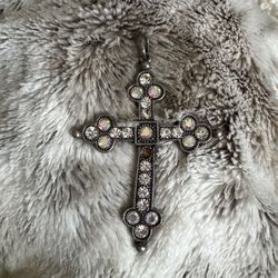 Vintage 90s Y2K grunge, silver cross pendant with rhinestones