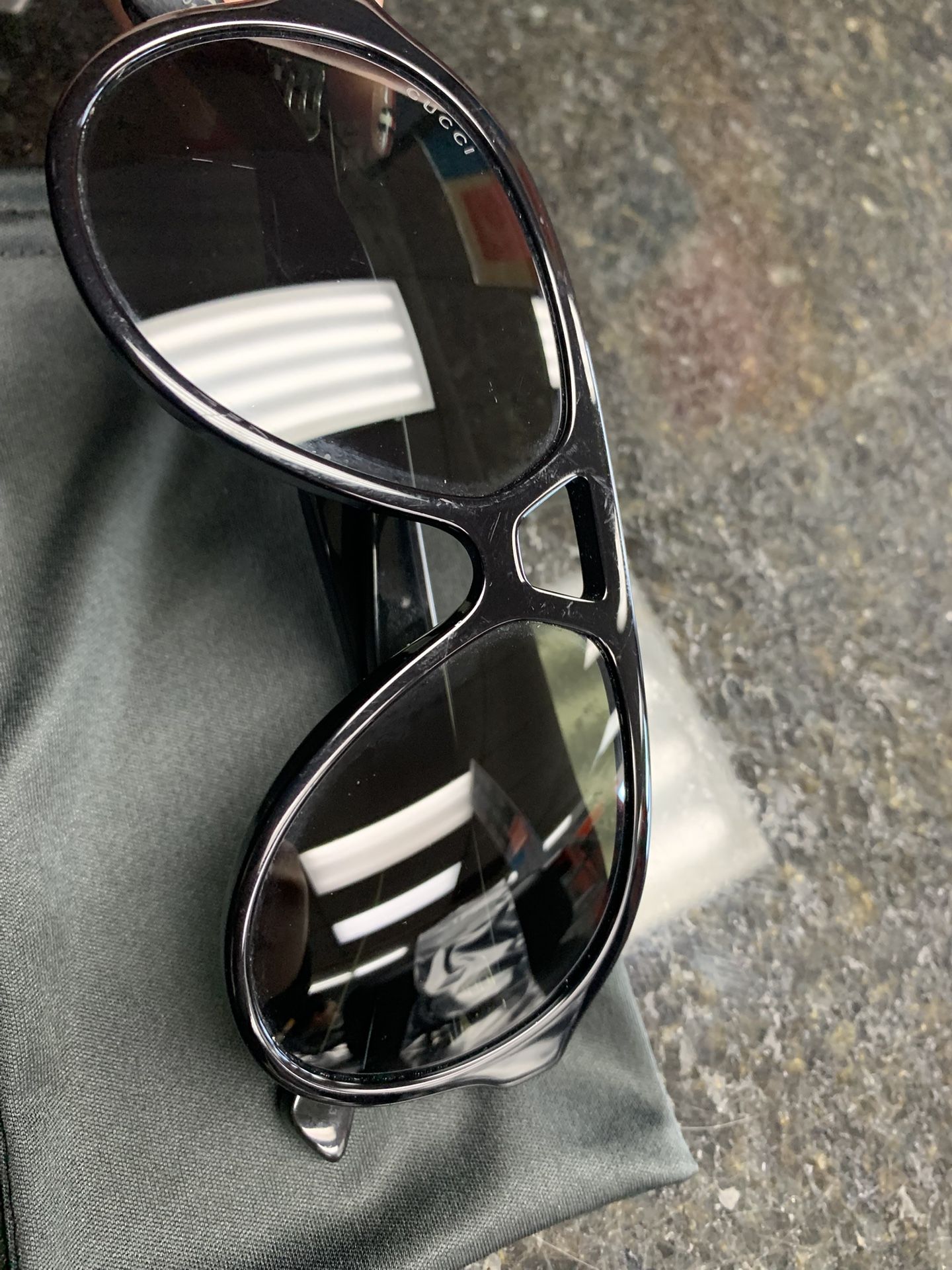Gucci Sunglasses 65735-1
