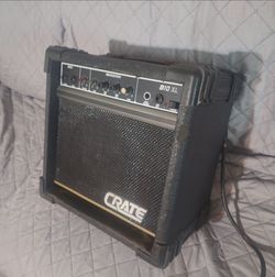 Crate B10XL bass electric guitar amplifier