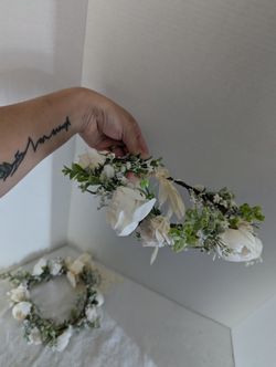 2 Flower girl head pieces