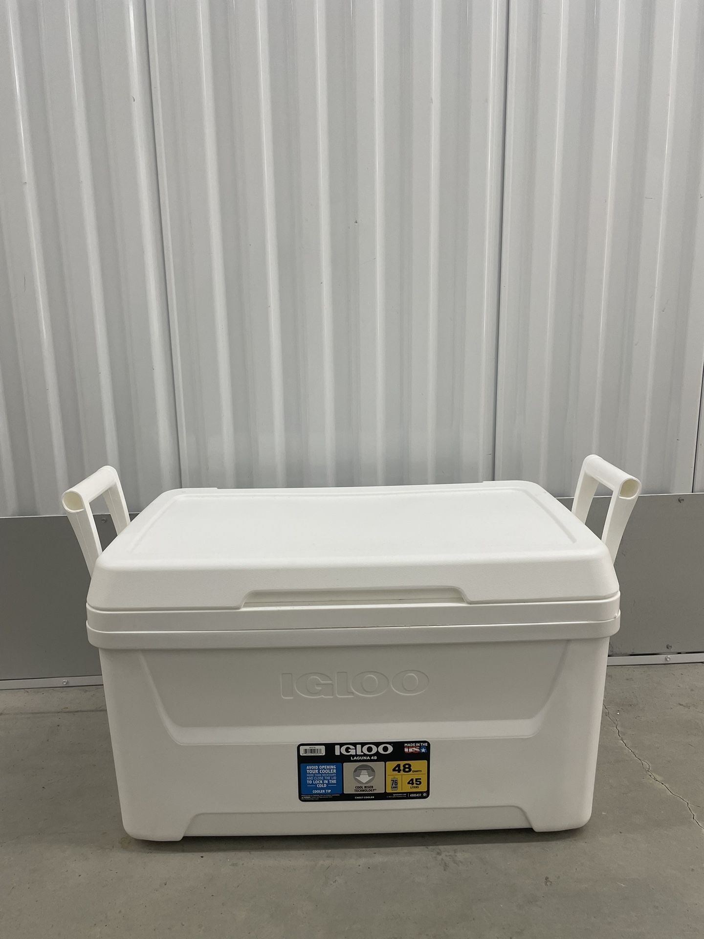 New Igloo Laguna 48 Cooler