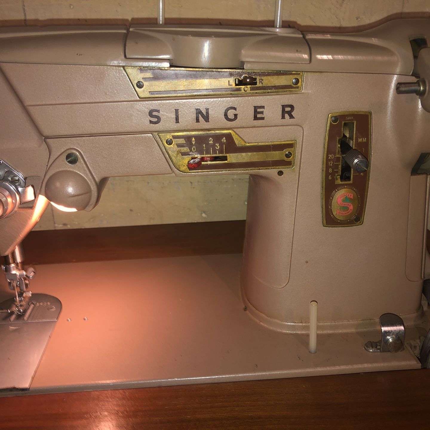 Singer Sewing Machine With Table