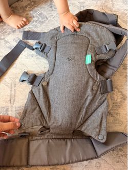 Infantino Flip 4 in 1 carrier