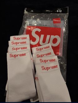 Supreme Socks