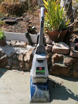 Hoover Carpet Cleaner in great working condition