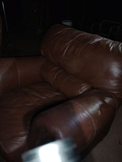 2 Leather recliners