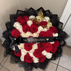 Ramo Buchon Roses Flower Bouquet