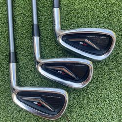 Taylormade R9 Golf Clubs