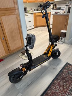 Ausom Leopard Electric Scooter - 32mph - 52 mile range