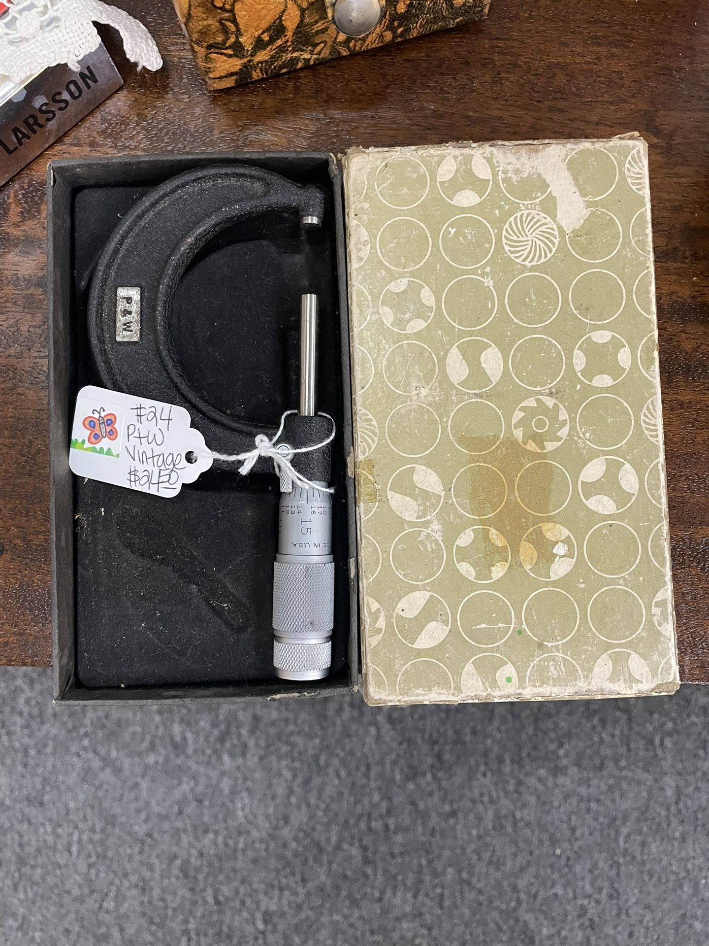 Tool Micrometer Vintage P&W W/box