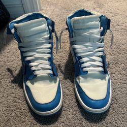 Size 9.5. See Description 