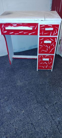 SEWING MACHINE DESK