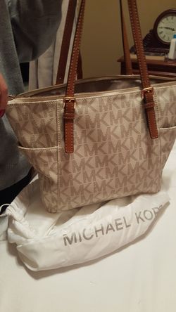 Michael kors purse