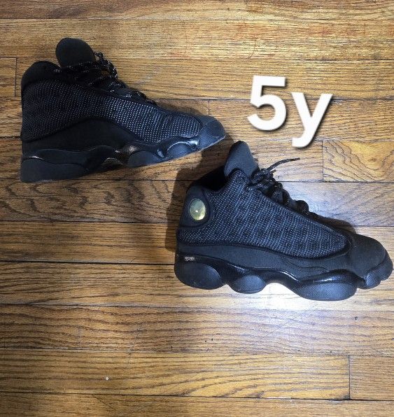 Air Jordan 13 Retro "Black Cat" Size 5Y